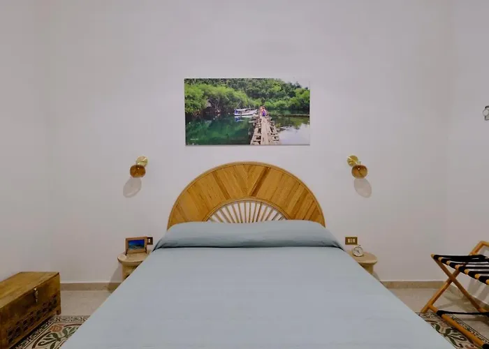 Pokoj s manželskou postelí velikosti queen